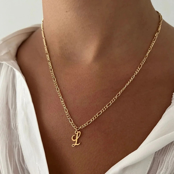 ALV Jewels SCRIPT ON FIG NECKLACE - Letter C - Picture 2 of 3